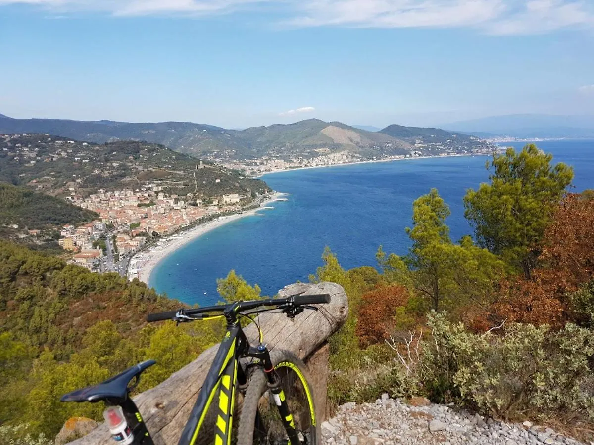 Casa 102 Apartment Finale Ligure 0*,